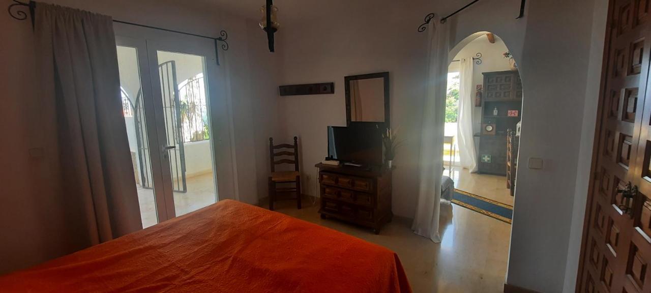 Maryvilla 42F Calp Chambre photo